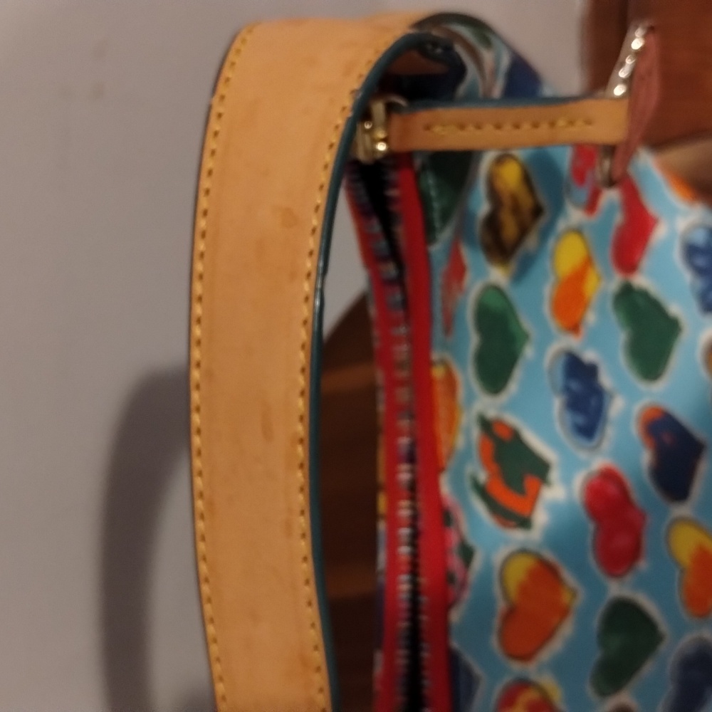 Dooney & Bourke Heart Hobo Vintage Coated Canvas Multi Color Bag And Zipper GUC - Picture 7 of 16